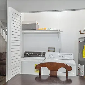 New! Convenient Location! Sleeps 8 , Denver United States